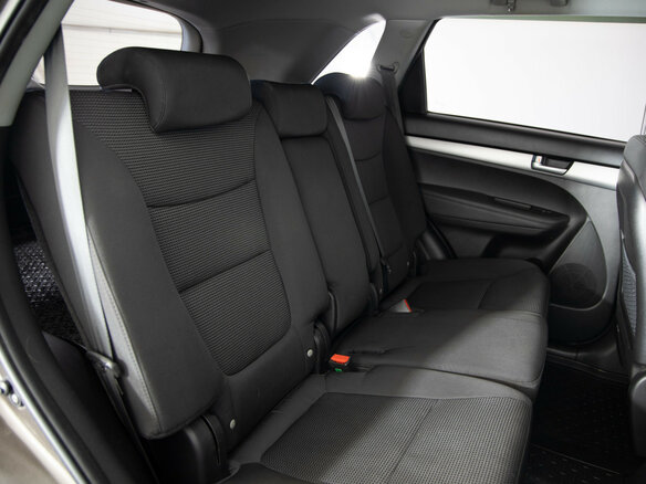 2013 Kia Sorento II Рестайлинг, бежевый - вид 17
