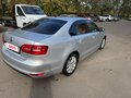 2013 Volkswagen Jetta VI, серебристый - вид 2