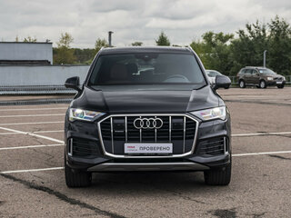 2020 Audi Q7 45 TFSI II (4M) Рестайлинг, чёрный, 5360000 рублей, вид 3