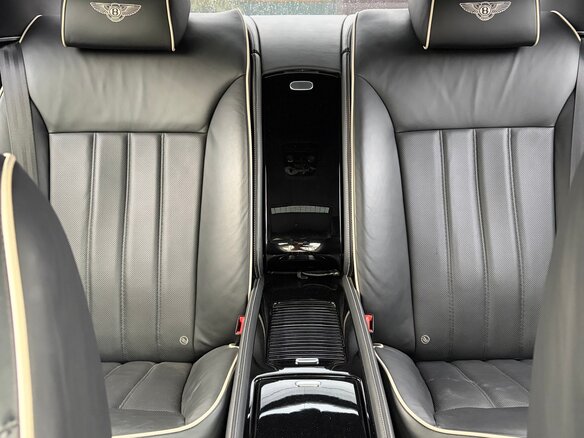 2011 Bentley Continental Flying Spur, чёрный, 2850000 рублей - вид 14