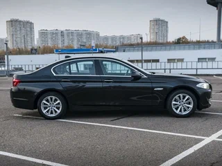 2013 BMW 5 серии 520i VI (F10/F11/F07), чёрный, 2297000 рублей, вид 4
