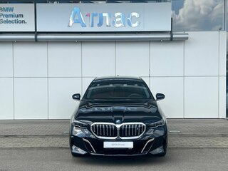 2025 BMW i5 Long eDrive35L, чёрный, 7190000 рублей, вид 3