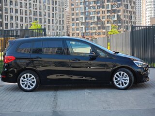 2019 BMW 2 серии Gran Tourer Gran Tourer 218d F46 Рестайлинг, чёрный, 1870000 рублей, вид 4
