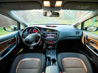 2018 Kia Ceed II Рестайлинг, коричневый, 1500000 рублей, вид 2