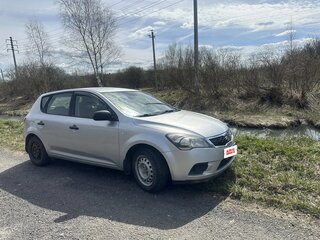 2011 Kia Ceed I Рестайлинг, серебристый, 850000 рублей, вид 4