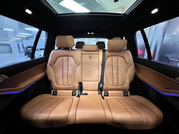 2021 BMW X7 30d I (G07), чёрный, 7200000 рублей - вид 22