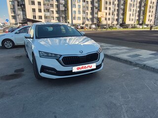 2021 Skoda Octavia IV (A8), белый, 2200000 рублей, вид 3