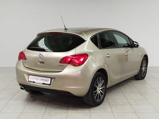 2011 Opel Astra J, бежевый, 800000 рублей, вид 5
