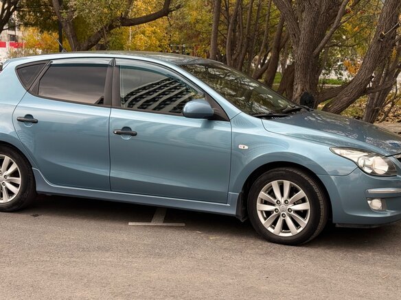 2010 Hyundai i30 I Рестайлинг, серый, 700000 рублей - вид 7