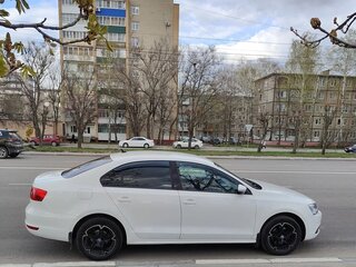 2013 Volkswagen Jetta VI, белый, 800000 рублей, вид 2