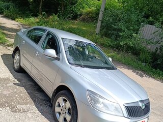 2011 Skoda Octavia II (A5) Рестайлинг, серебристый, 1070000 рублей, вид 1