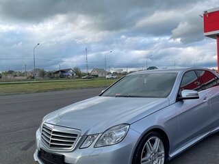 2012 Mercedes-Benz E-Класс 200 7G-Tronic IV (W212, S212, C207), серебристый, 1800000 рублей, вид 1