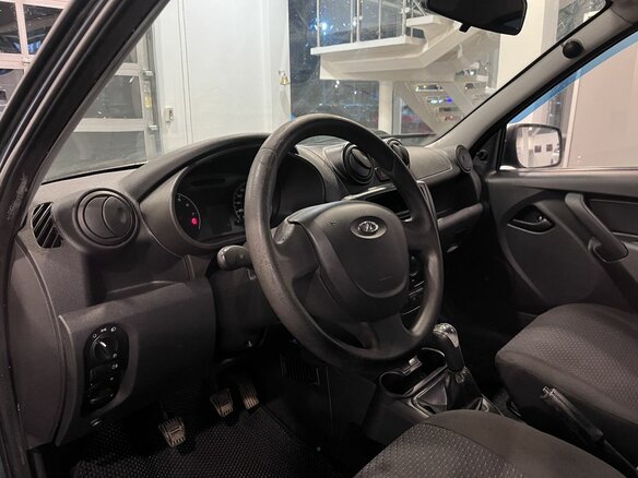 2014 Lada (ВАЗ) Granta I, серый, 318000 рублей - вид 22