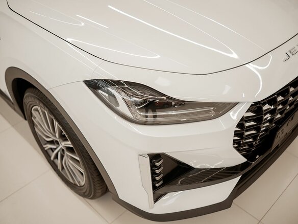 2026 Jetour X70+ I Рестайлинг, белый, 3399000 рублей - вид 4
