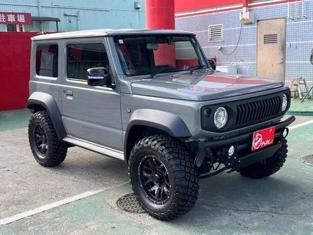 2021 Suzuki Jimny Sierra IV, серый, 1380000 рублей, вид 1