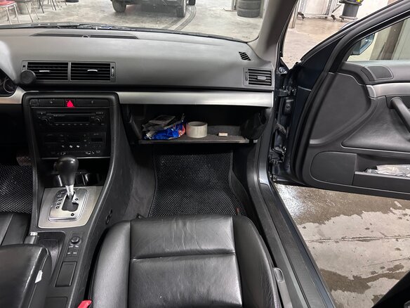 2003 Audi A4 II (B6), серый, 450000 рублей - вид 26