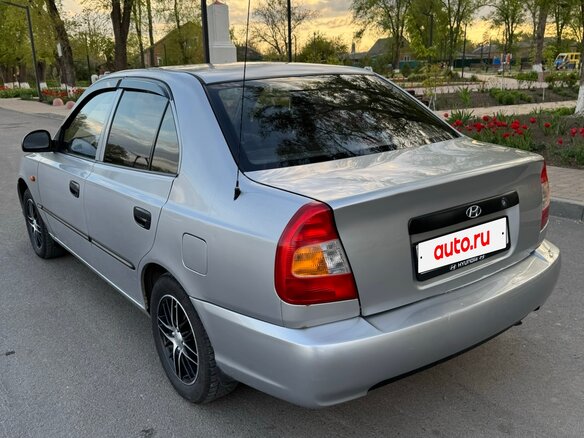 2006 Hyundai Accent ТагАЗ II, серебристый, 390000 рублей - вид 1