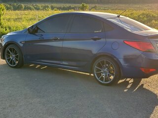 2015 Hyundai Solaris I Рестайлинг, синий, 1050000 рублей, вид 2