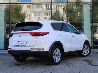 2017 Kia Sportage IV, белый, 1860000 рублей, вид 5