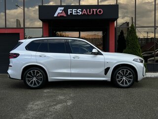 2023 BMW X5 30d IV (G05/G18) Рестайлинг, белый, 9595000 рублей, вид 5