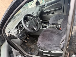 2010 Ford Focus II Рестайлинг, чёрный, 455555 рублей, вид 5