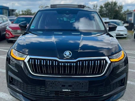 2023 Skoda Kodiaq I Рестайлинг, чёрный, 3575000 рублей, вид 2
