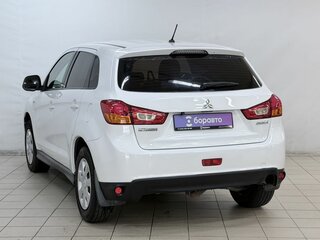 2013 Mitsubishi ASX I Рестайлинг, белый, 1060000 рублей, вид 5