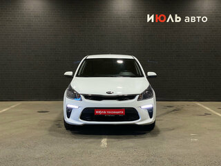 2019 Kia Rio IV, белый, 1660000 рублей, вид 2