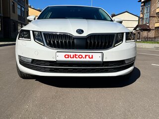 2018 Skoda Octavia III (A7) Рестайлинг, белый, 1790000 рублей, вид 2