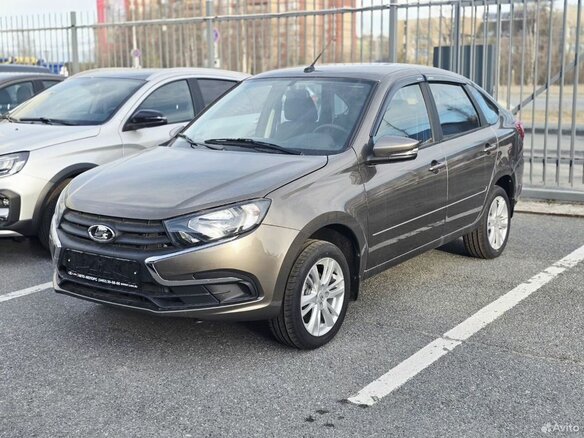2025 Lada (ВАЗ) Granta I Рестайлинг, бежевый, 1238000 рублей - вид 2
