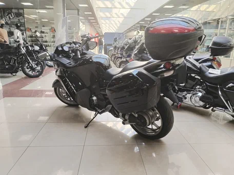 2010 Kawasaki GTR 1400 (Concours 14), чёрный, 930000 рублей, вид 3