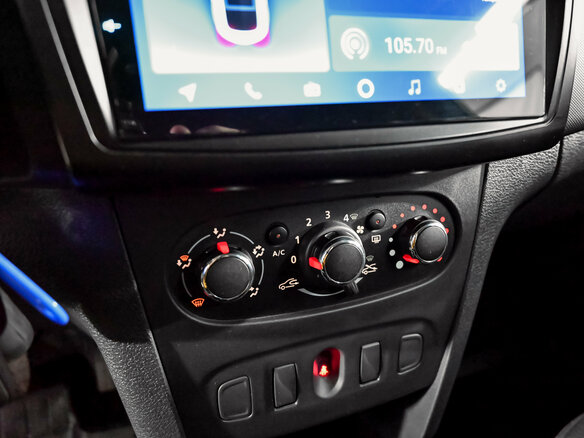 2019 Renault Logan Stepway II Рестайлинг, серый, 1350000 рублей - вид 14