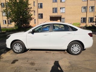 2021 Lada (ВАЗ) Vesta I, белый, 850000 рублей, вид 2
