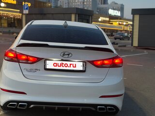 2017 Hyundai Elantra VI (AD), белый, 1350000 рублей, вид 5