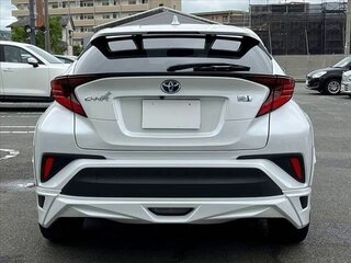 2021 Toyota C-HR I Рестайлинг, белый, 1498000 рублей, вид 5