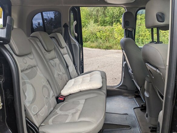 2011 Renault Kangoo II, чёрный, 400000 рублей - вид 6