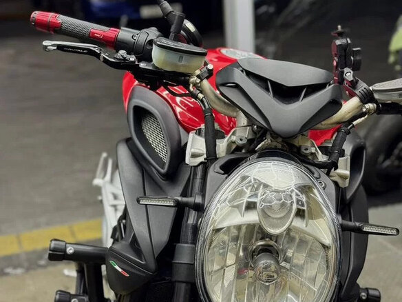 2018 MV Agusta Brutale 800, красный, 640000 рублей - вид 5