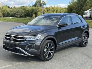 2026 Volkswagen T-Roc I Рестайлинг, чёрный, 3050000 рублей, вид 3