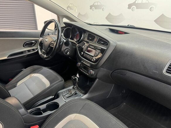 2015 Kia Ceed II, серебристый - вид 9