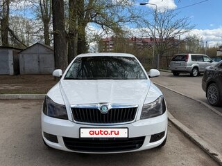 2012 Skoda Octavia II (A5) Рестайлинг, белый, 805000 рублей, вид 2