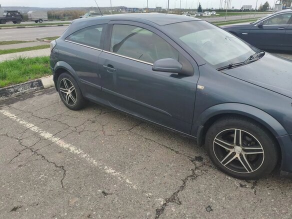 2007 Opel Astra GTC H Рестайлинг, серый, 315000 рублей - вид 1