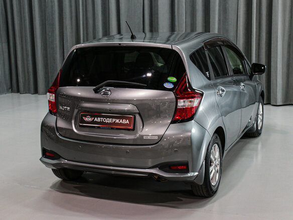 2017 Nissan Note II Рестайлинг, серый, 980000 рублей - вид 12
