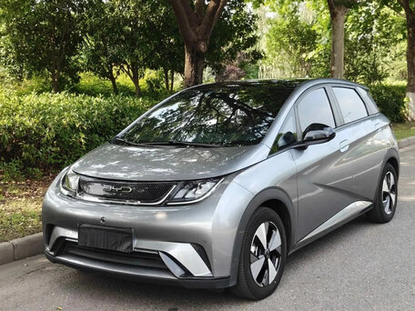 2025 BYD Dolphin 44.9 kWh I, серый, 1660000 рублей, вид 1
