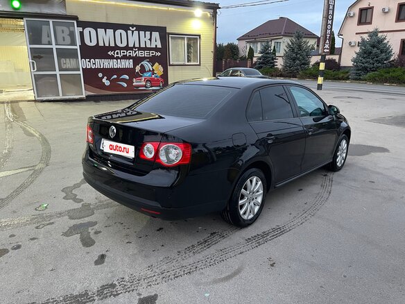 2010 Volkswagen Jetta V, чёрный, 690000 рублей - вид 9