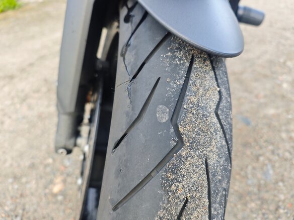 2014 Yamaha MT-09 (FZ-09), серый, 700000 рублей - вид 9