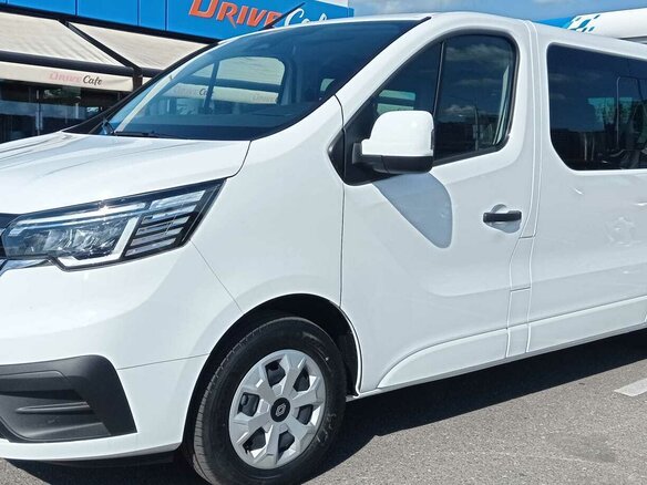 2025 Renault Trafic L2 III Рестайлинг, белый, 6499000 рублей - вид 2