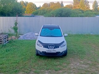 2012 Nissan Qashqai I Рестайлинг, белый, 850000 рублей, вид 2