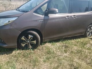 2014 Toyota Noah III (R80), коричневый, 1550000 рублей, вид 4