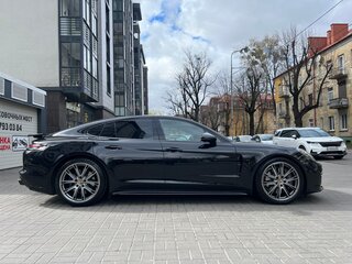 2019 Porsche Panamera 4 E-Hybrid Executive II, чёрный, 6999000 рублей, вид 2