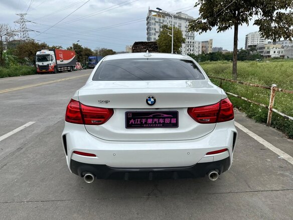 2022 BMW 1 серии 120i III (F52) Рестайлинг, белый, 1540000 рублей - вид 5